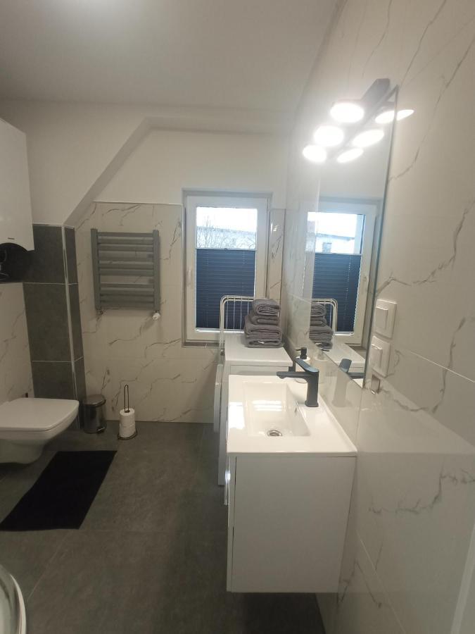 Apartament Wolnosci イェレニャ・グーラ エクステリア 写真