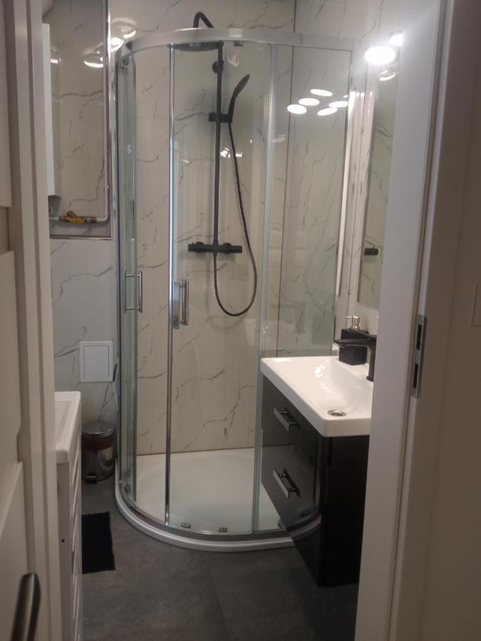 Apartament Wolnosci イェレニャ・グーラ エクステリア 写真