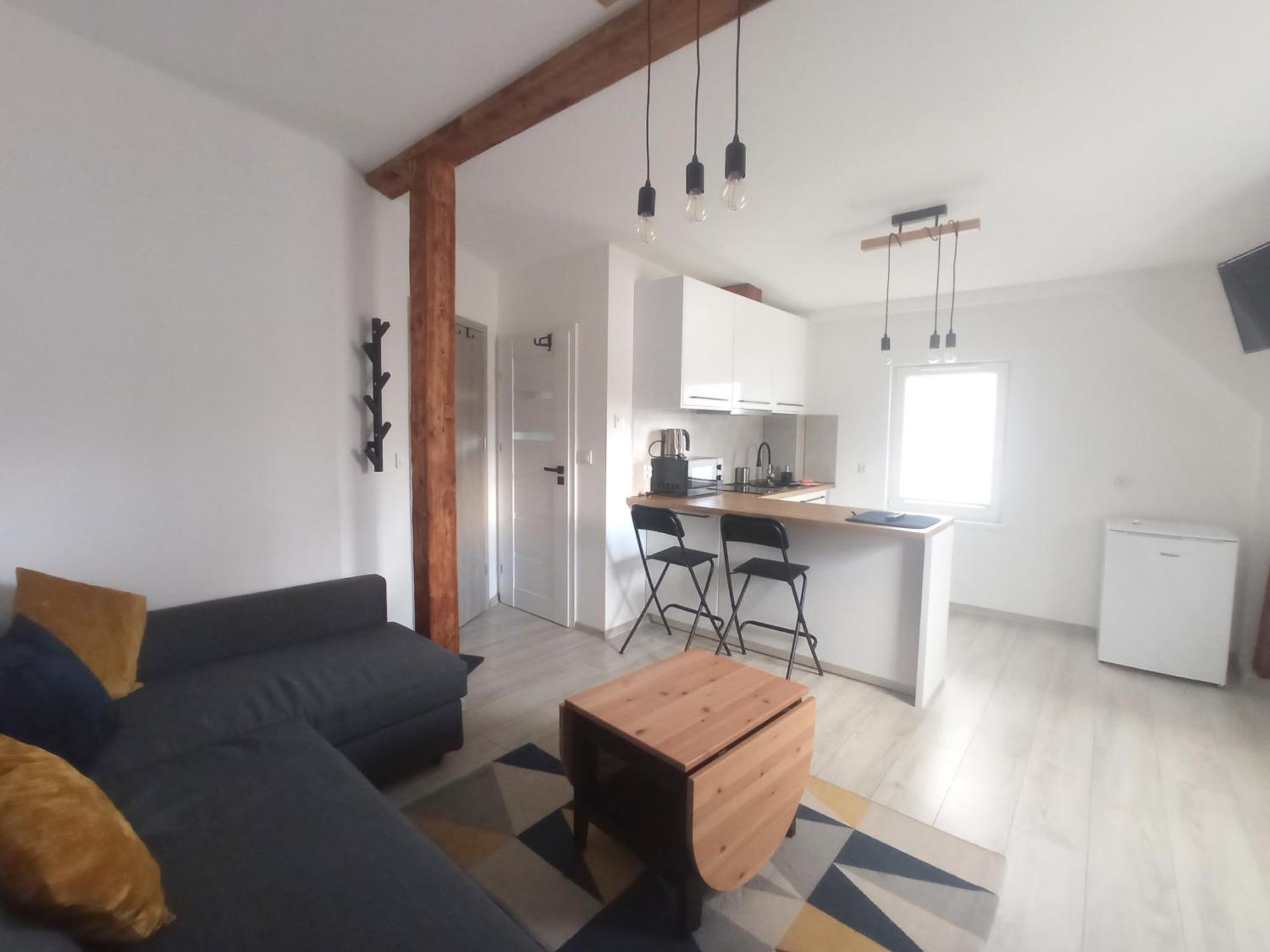 Apartament Wolnosci イェレニャ・グーラ エクステリア 写真