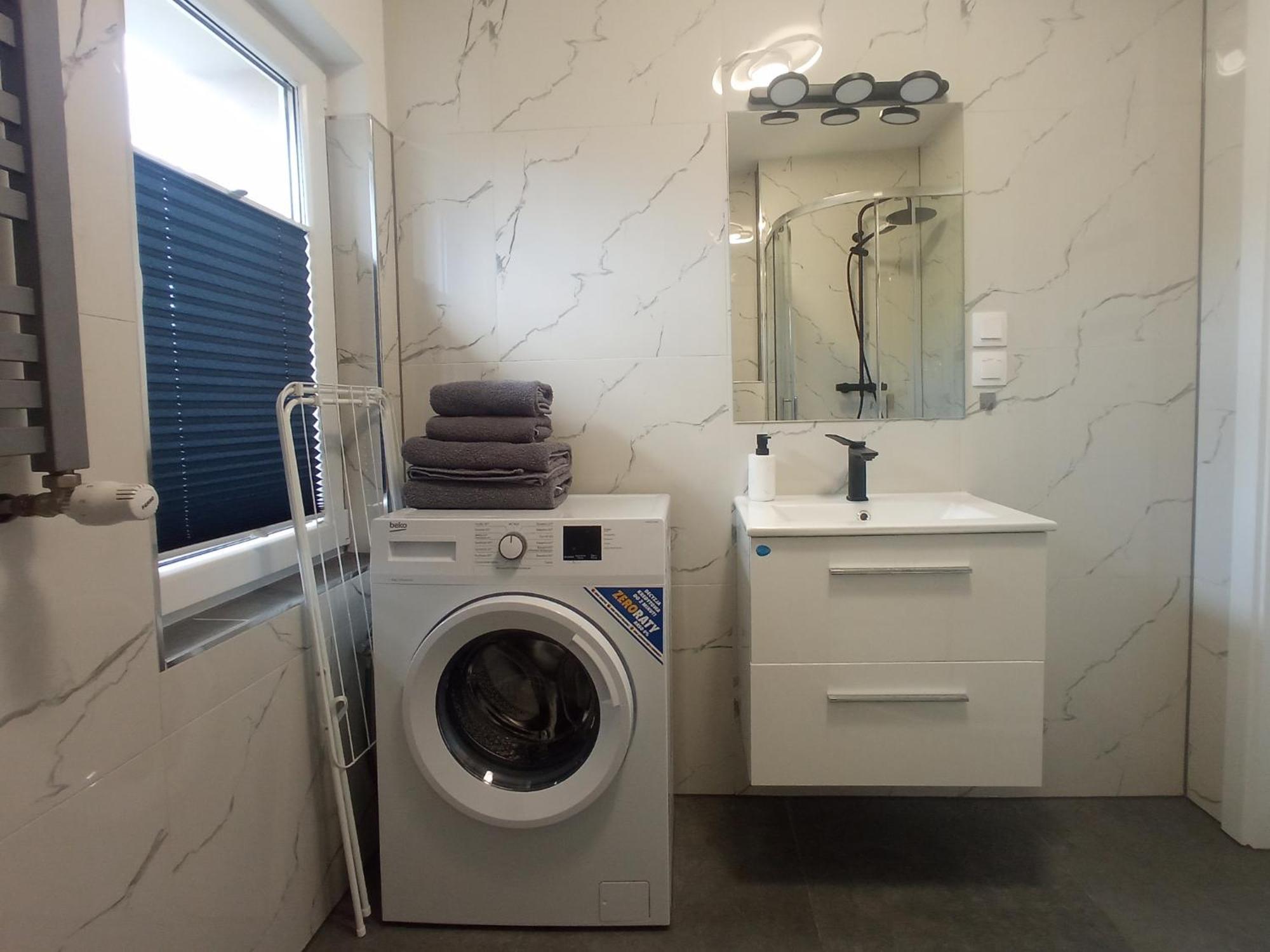 Apartament Wolnosci イェレニャ・グーラ エクステリア 写真