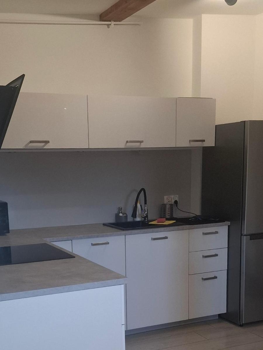 Apartament Wolnosci イェレニャ・グーラ エクステリア 写真