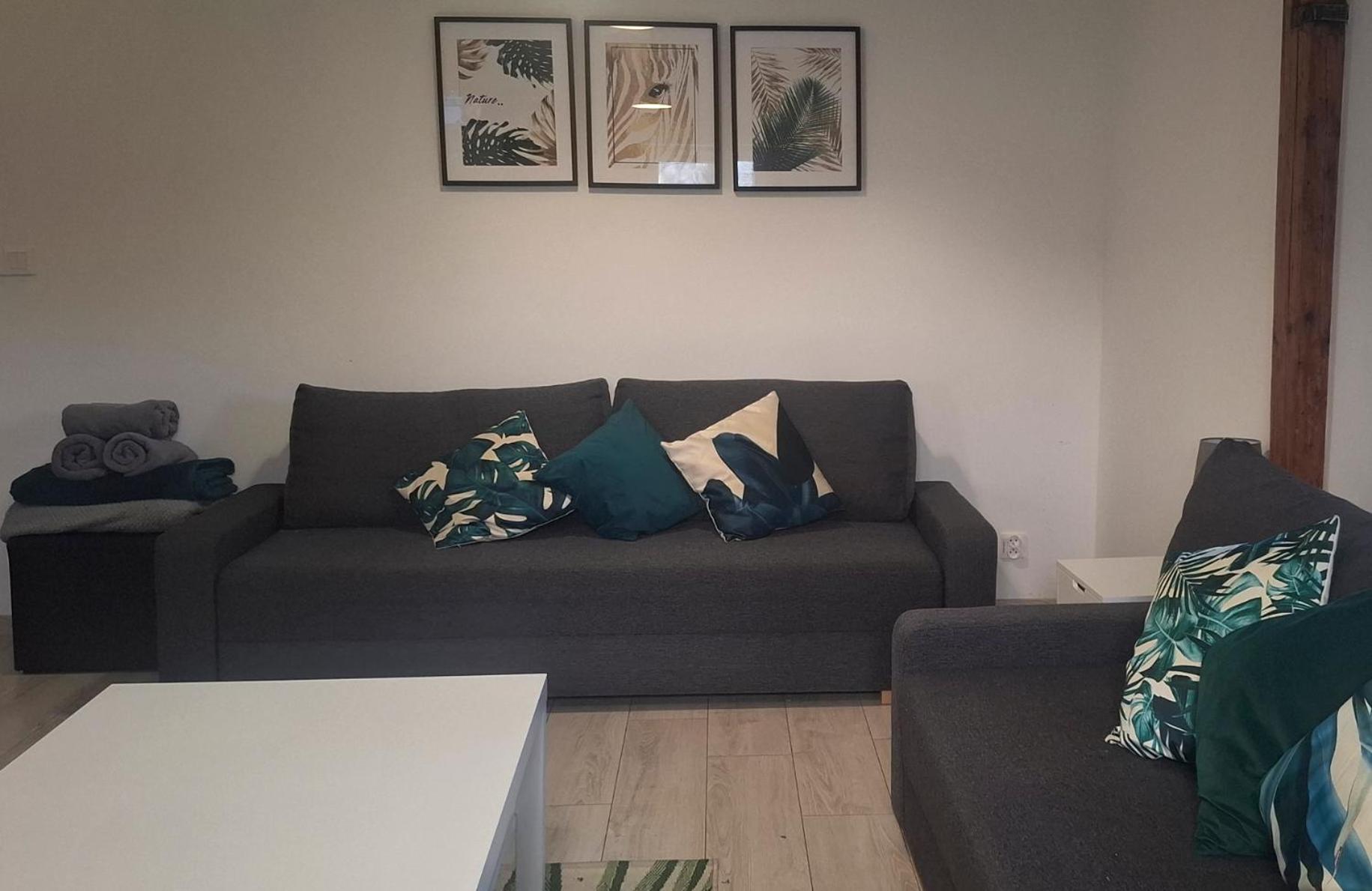Apartament Wolnosci イェレニャ・グーラ エクステリア 写真