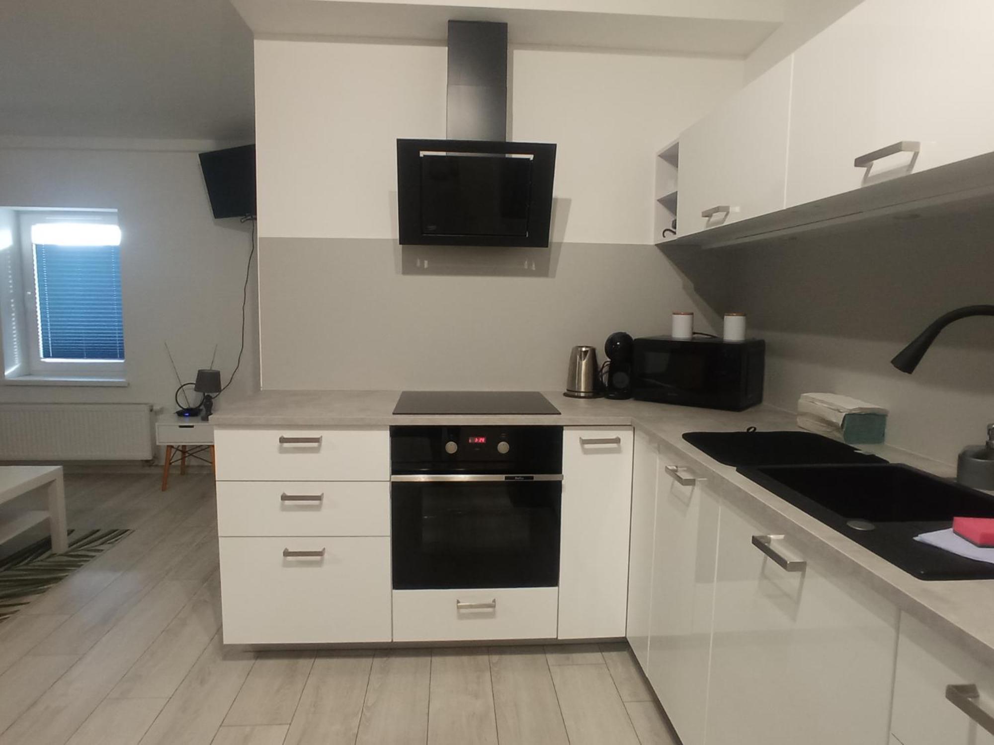 Apartament Wolnosci イェレニャ・グーラ エクステリア 写真