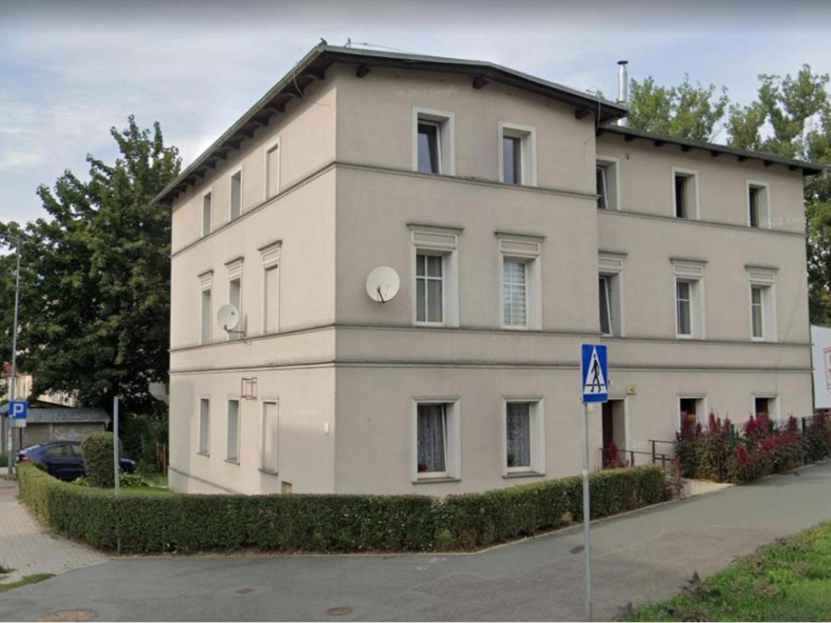 Apartament Wolnosci イェレニャ・グーラ エクステリア 写真